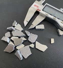 99.95% Ultra-High Purity Electrolytic Iron Flakes, Irregular Shape Flaky Particles For Powder Metallurgy And Chemical Synthesis, Low Carbon Low Impurity suppliers